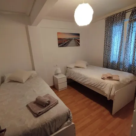 Plaza Fernando Vi Cerca Playa Arbeyal Apartamento